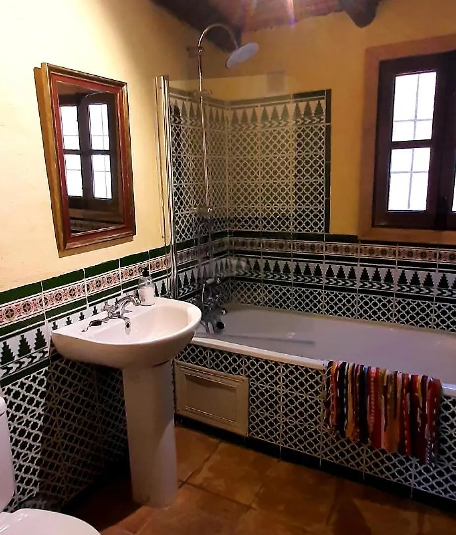 Cortijo Los Montes With Private Pool Vinuela